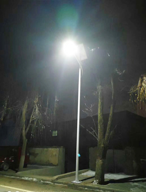 积石山县安宁太阳能路灯项目