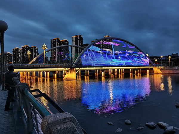 1742970194152440.jpg 安宁河道亮化.jpg