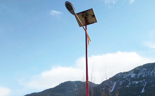 如何选择高质量的安宁太阳能路灯材料：全方位指南