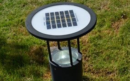 别墅庭院氛围营造：安宁草坪灯选型与布光技巧