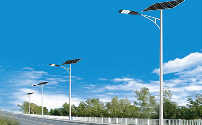 农村道路装安宁太阳能路灯选多大瓦数实测