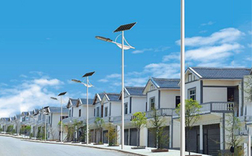 安宁太阳能路灯配置与在乡村道路照明中的应用